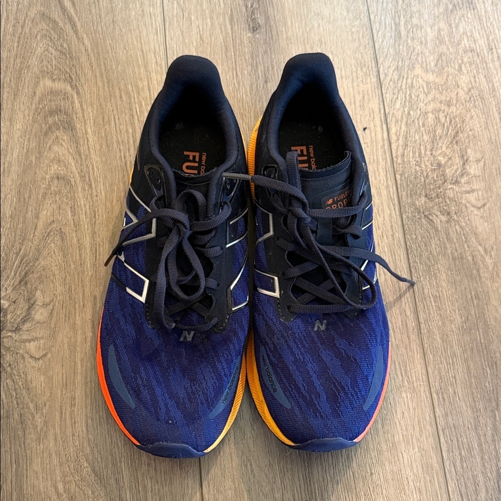 New Balance Men’s Navy and Orange Athletic Running Shoes Fuelcell Size 8.5